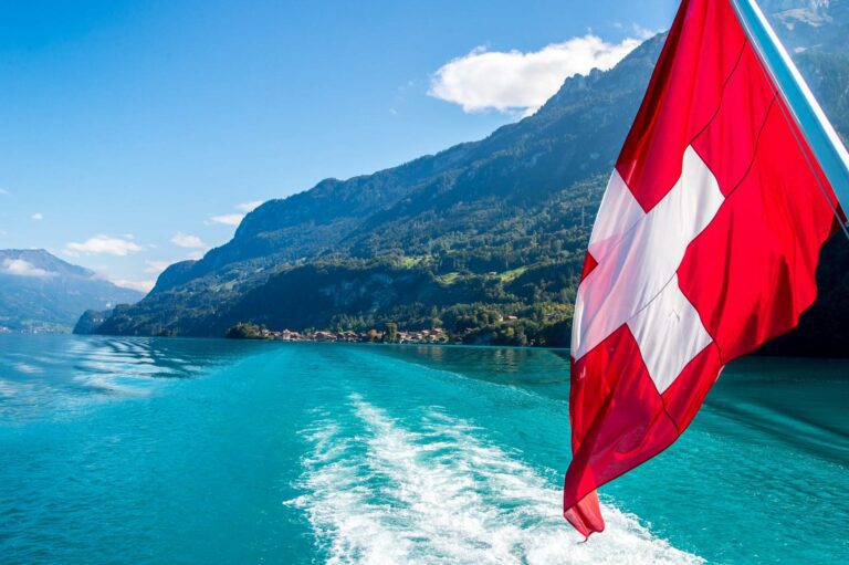 swiss banks 378673354 1