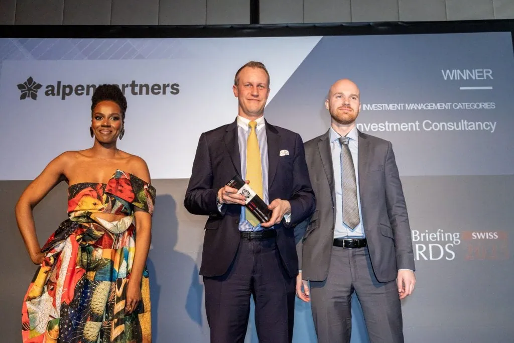 Exceptional investment management team receiving award at Alpen Partners event.